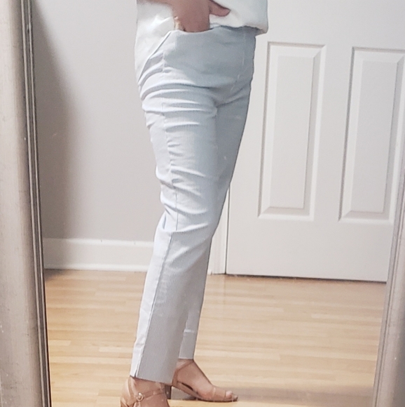 White and blue pants - Picture 3 of 3